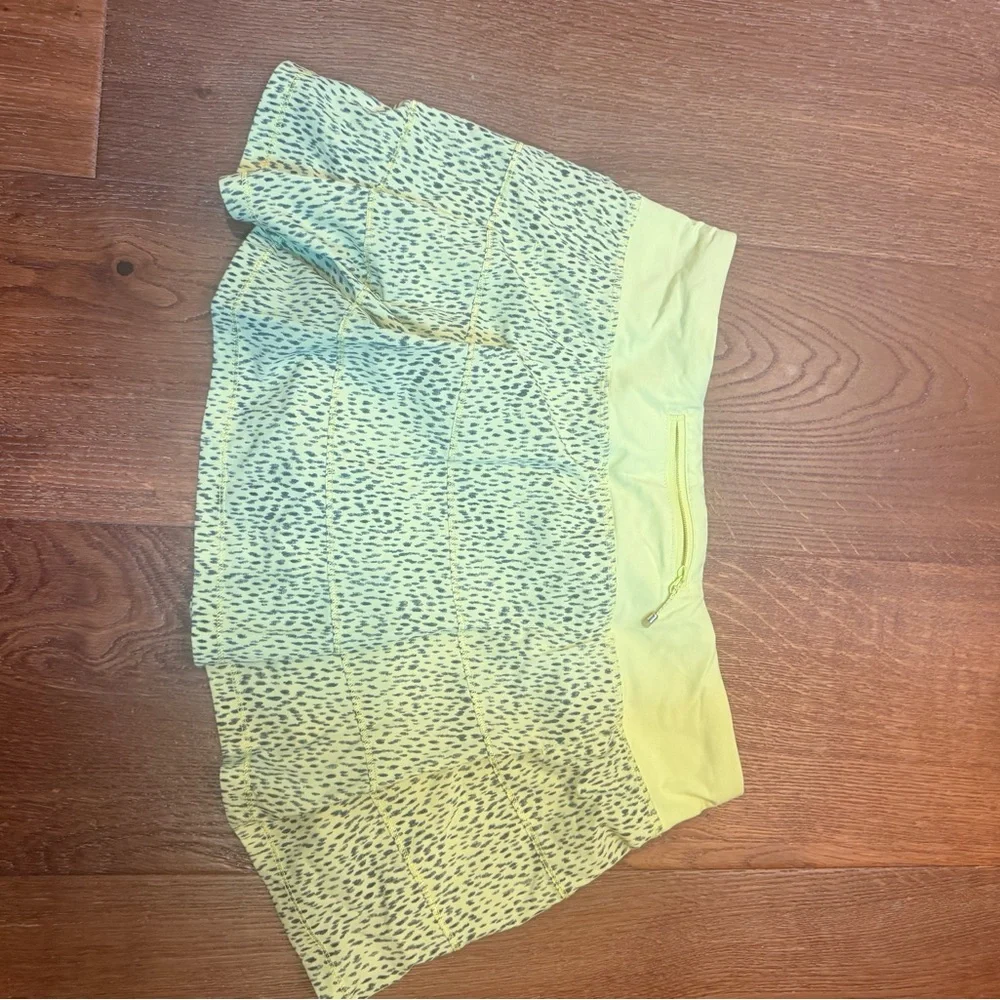 Lululemon Women's Size 8 Yellow Dottie Dash Pace Rival Skirt Skort